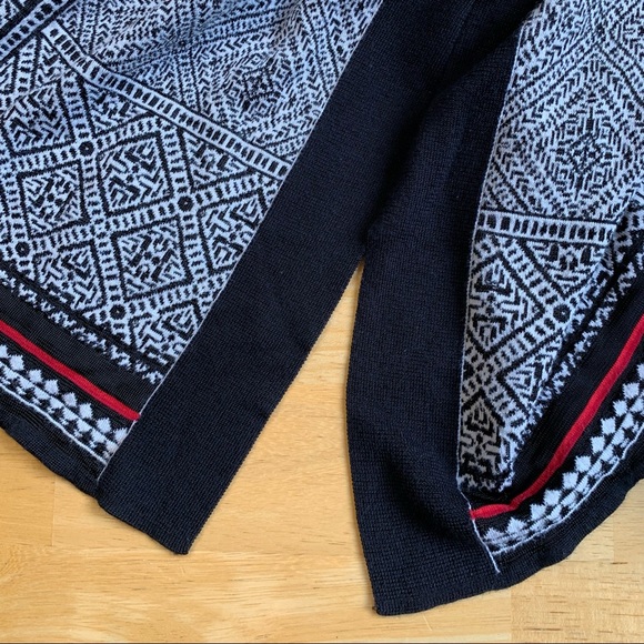 Zozo Black/Cream/Red Tribal Sweater Mini D… - Picture 5 of 6